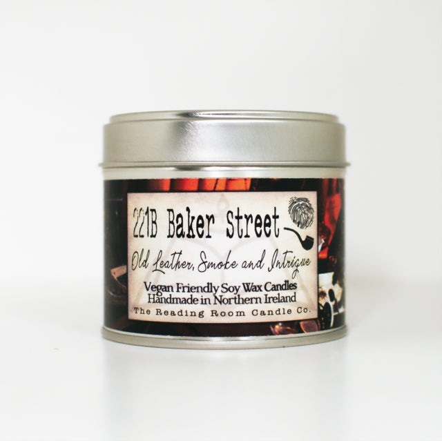 221b Baker Street- Scented Soy Candle- Old Leather, Smoke and Intrigue (ISBN: 5065023895120)
